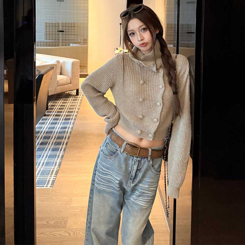 ハイネッククロップドニット