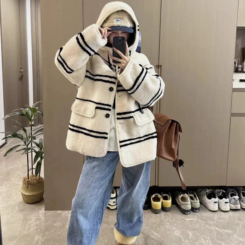 フード付きボーダーボアハーフコート