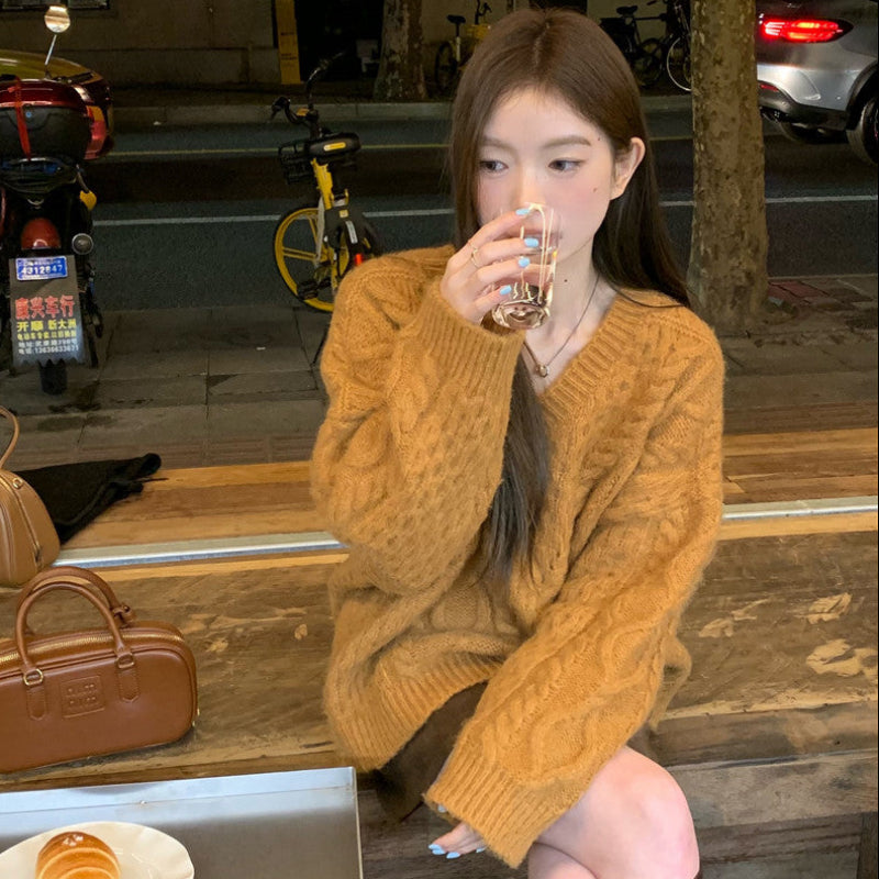 オーバーサイズVネックケーブルニット