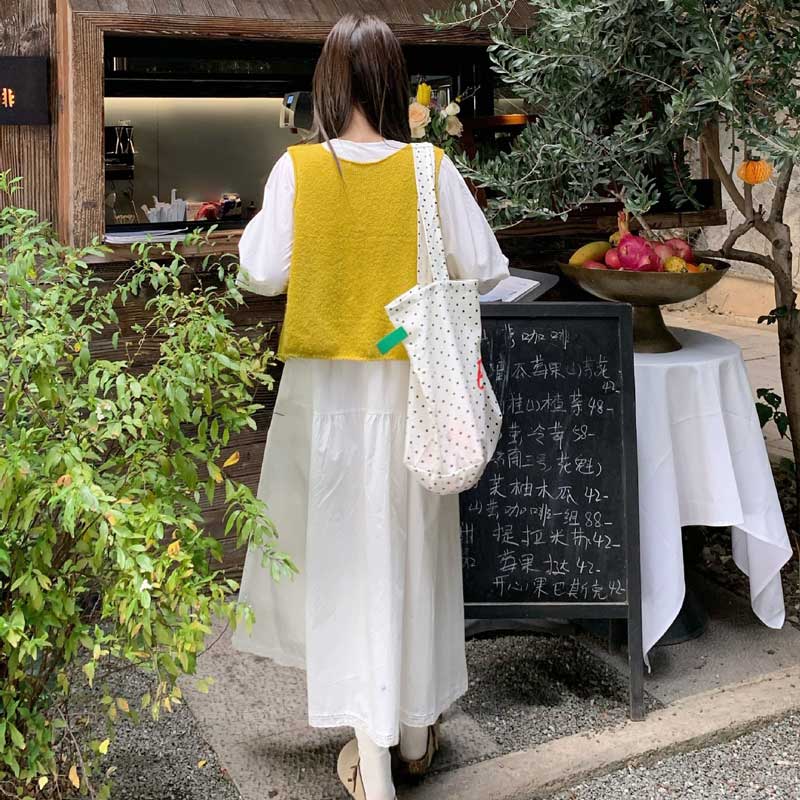 ニットベスト×ティアードワンピース