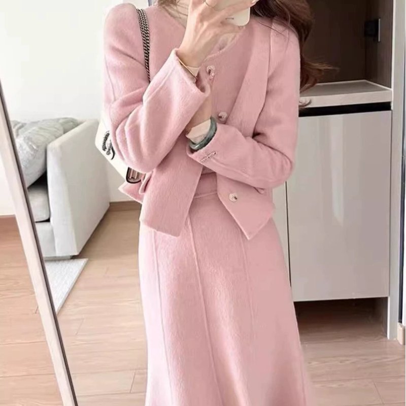 ピンクマーメイドスカートスーツ