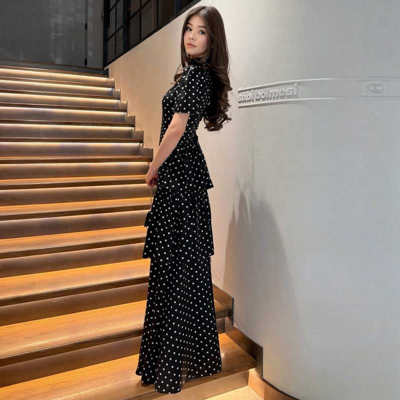 ドット柄ティアードフリルロングワンピース