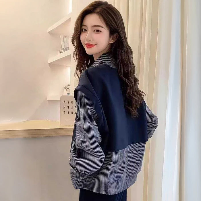 レーヤード風ストライプシャツ