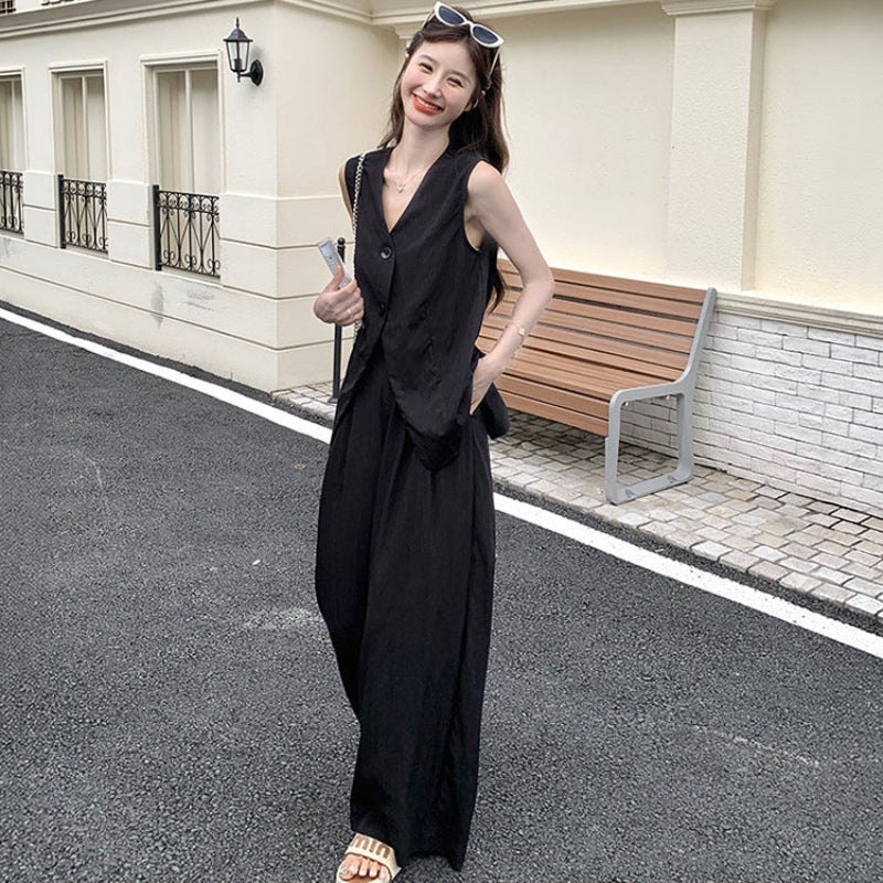 バックデザインベスト×ワイドパンツセット