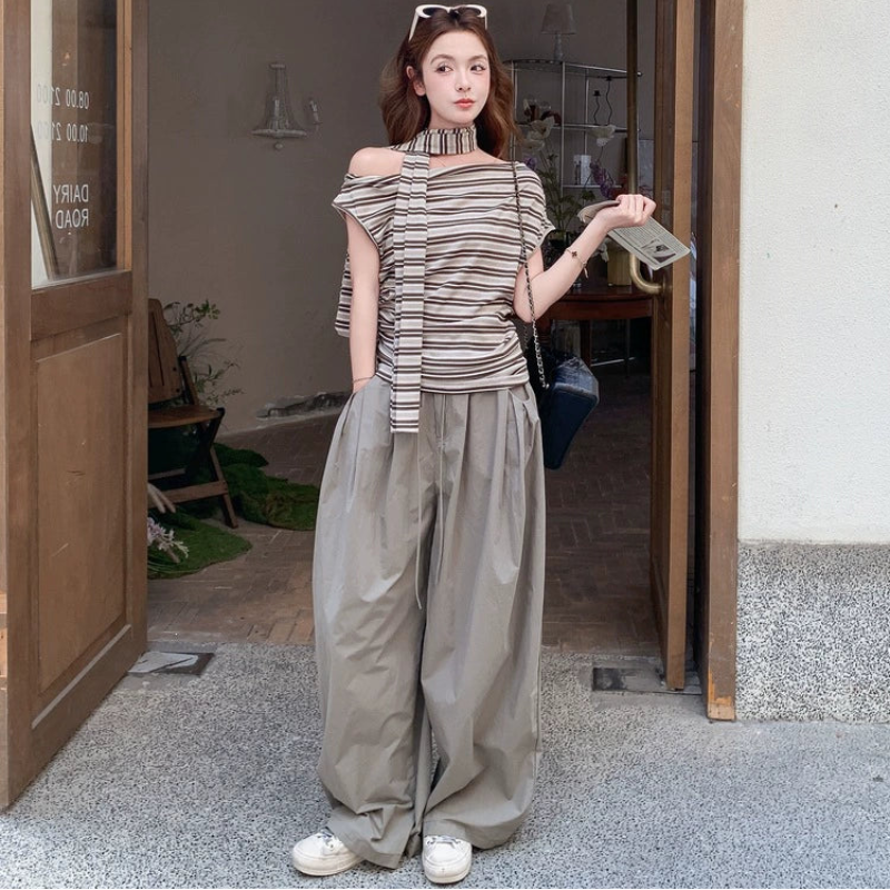 アシンメトリートップス×ワイドパンツセットアップ