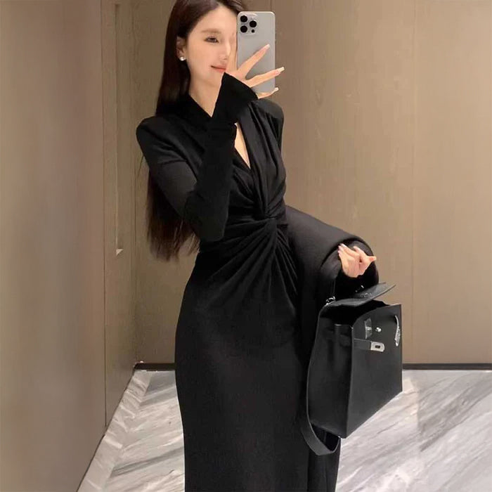 ツイストデザインロングワンピース（黒）秋/冬 大人の女性のための