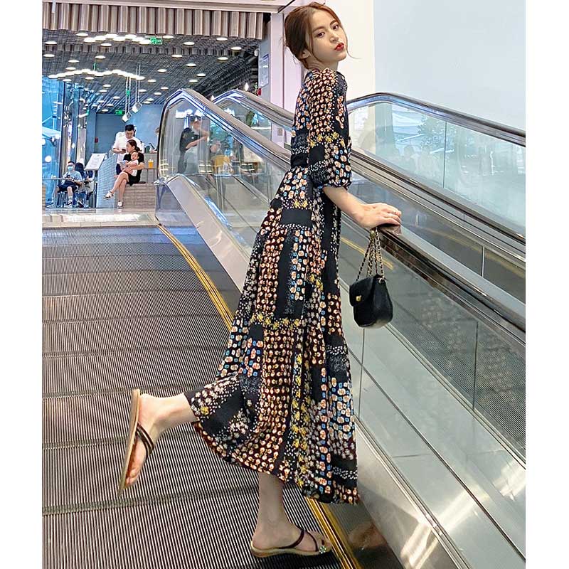パッチワーク風 Vネック花柄ワンピース
