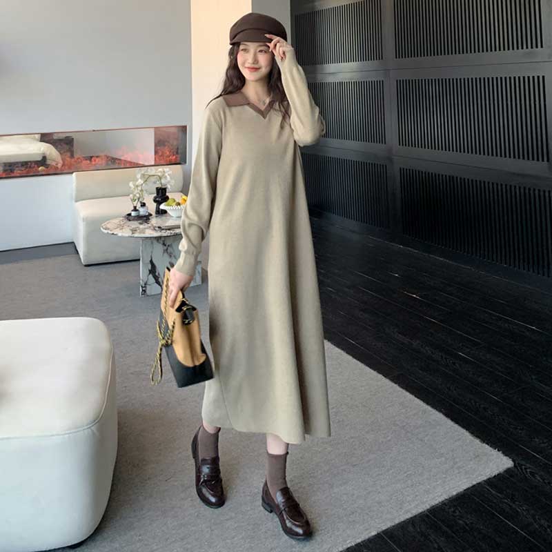 襟付きVネックロングニットワンピース