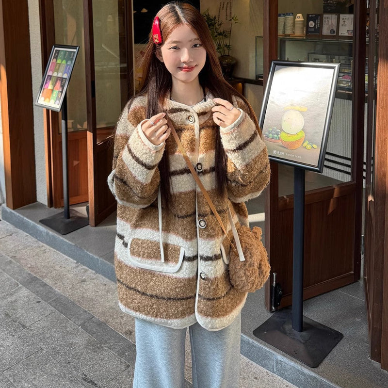 ノーカラーボアジャケット