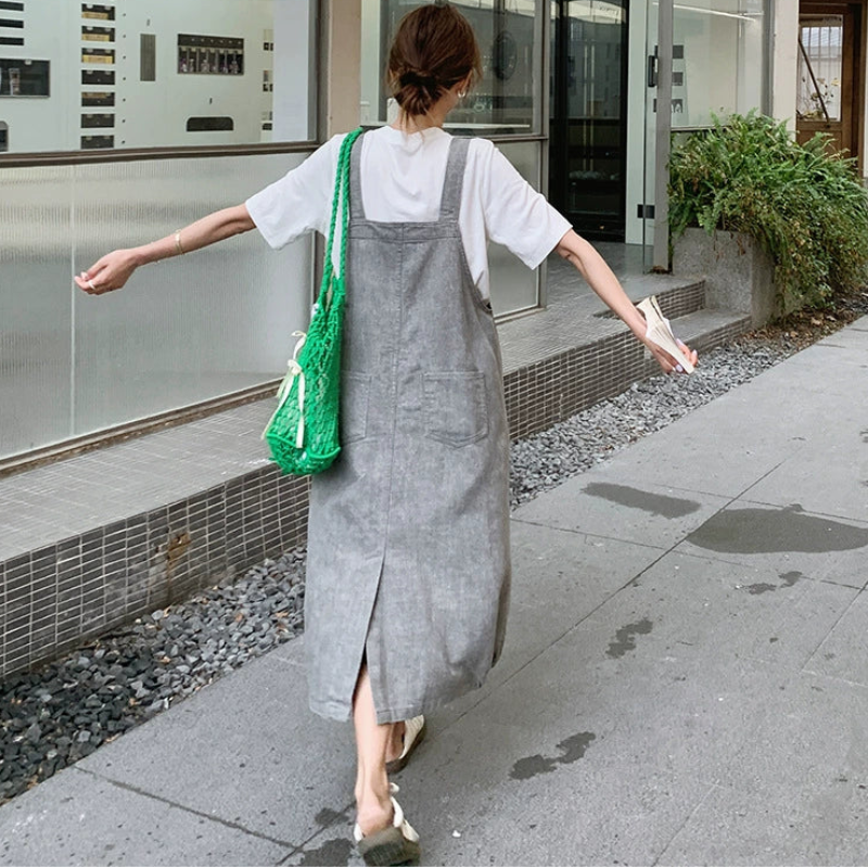 ナチュラルTシャツ×サロペットスカートセットアップ