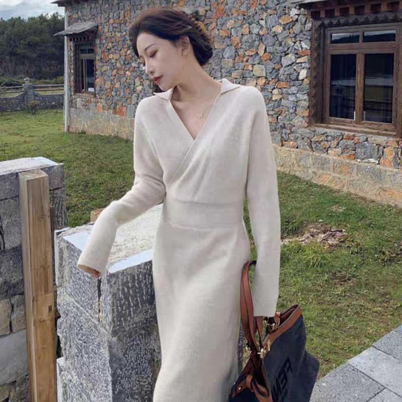 カシュクールニットワンピース