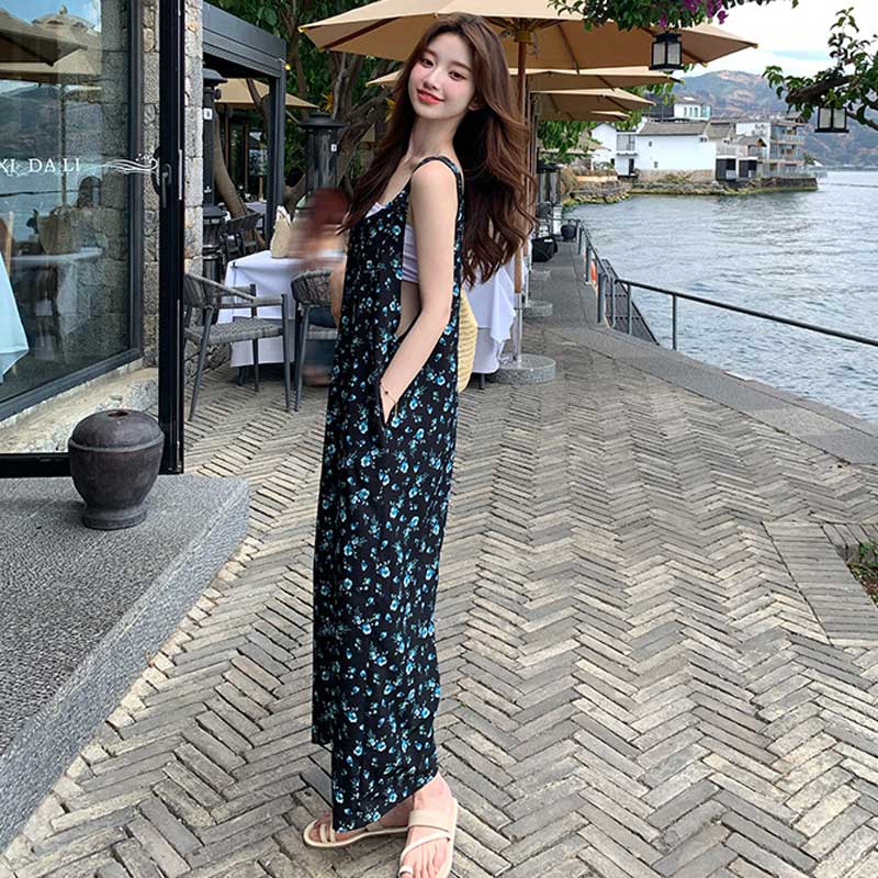 小花柄Vネックワイドサロペット