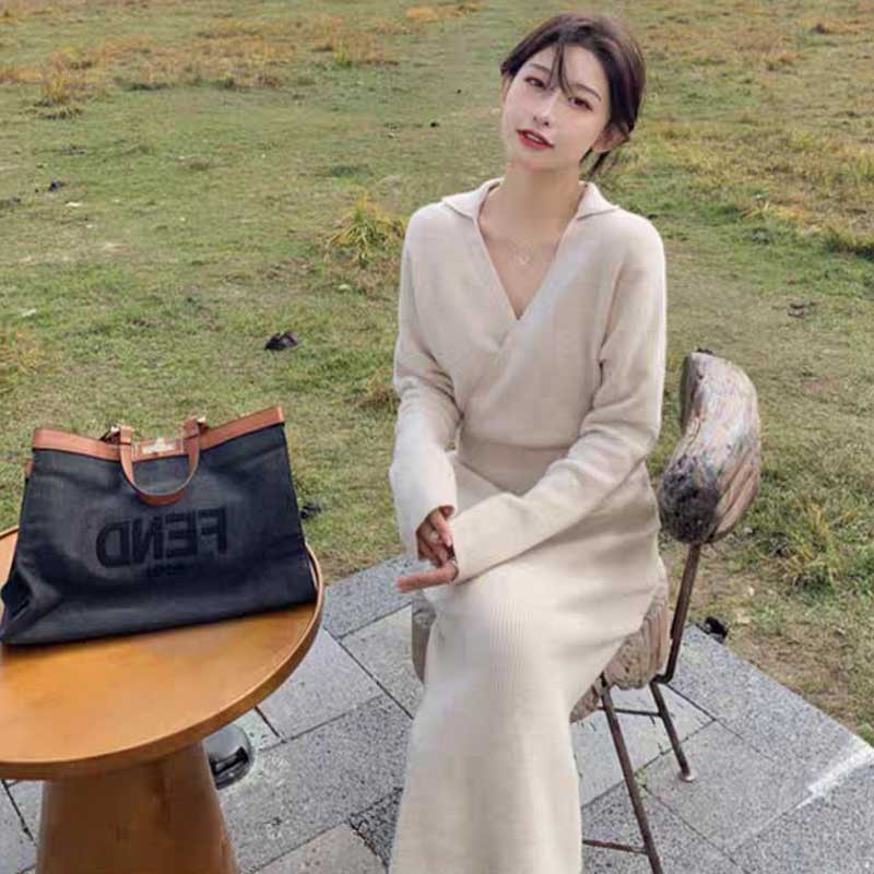 カシュクールニットワンピース