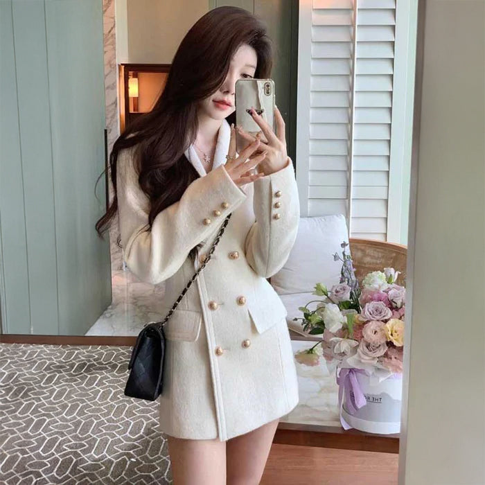 ホワイトウエストシェイプコート