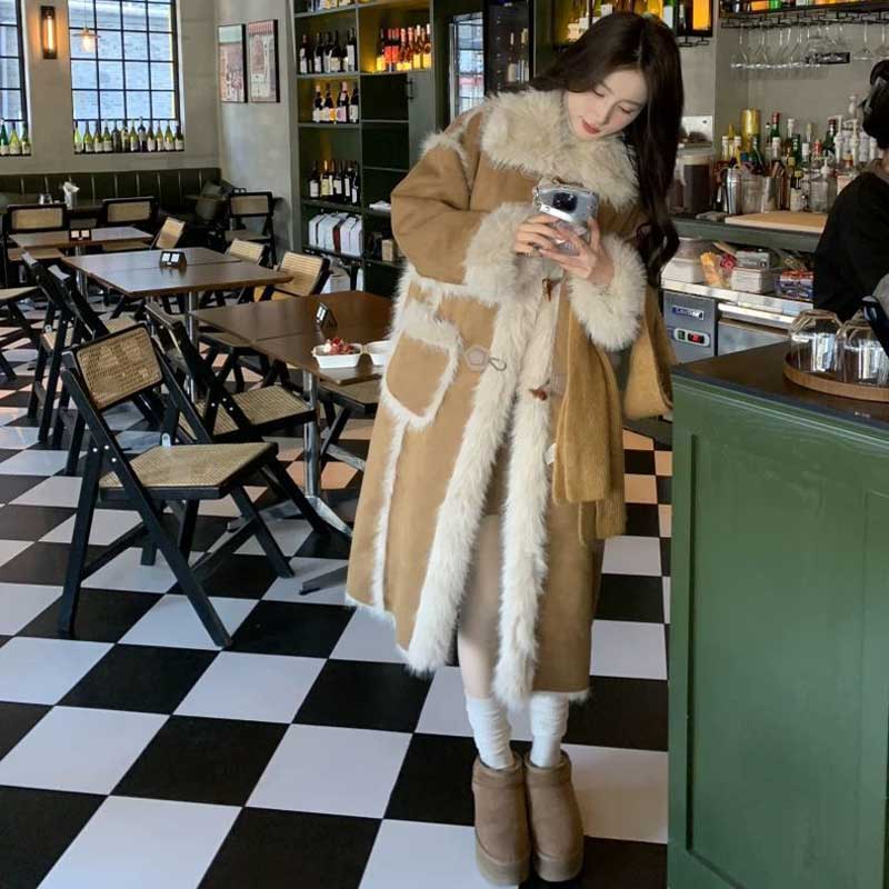 ファーパイピングムートンコート