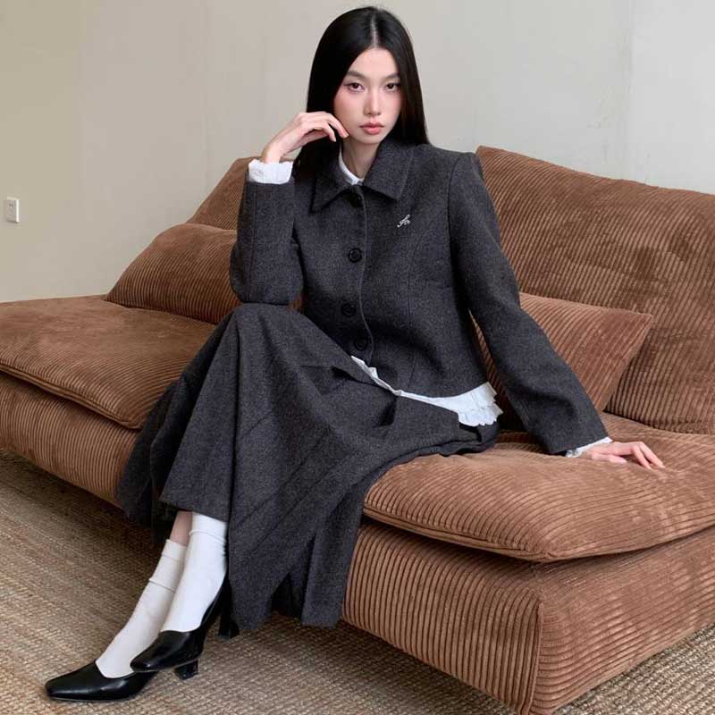 ショートジャケット×ロングプリーツスカート