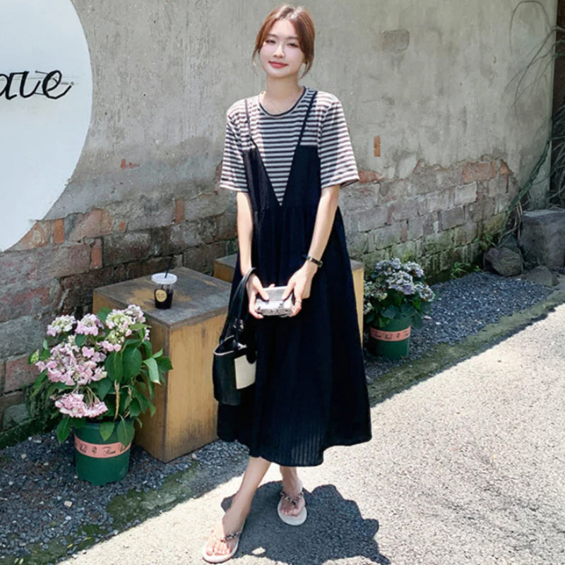 ストライプTシャツ×レイヤードワンピース