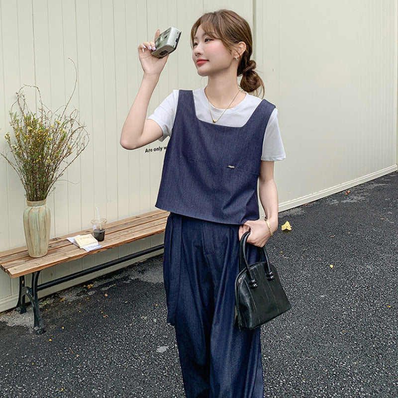 ホワイトシャツ×ベストパンツスーツ