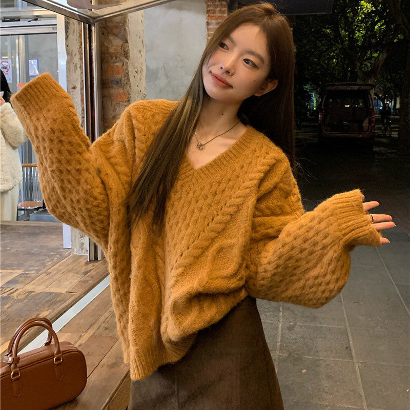 オーバーサイズVネックケーブルニット