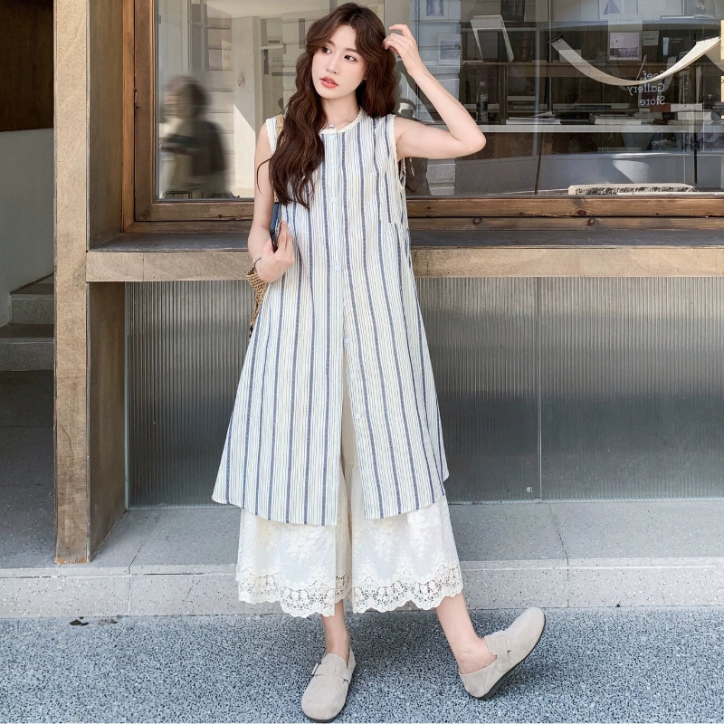 ストライプトップス×レースワイドパンツセットアップ
