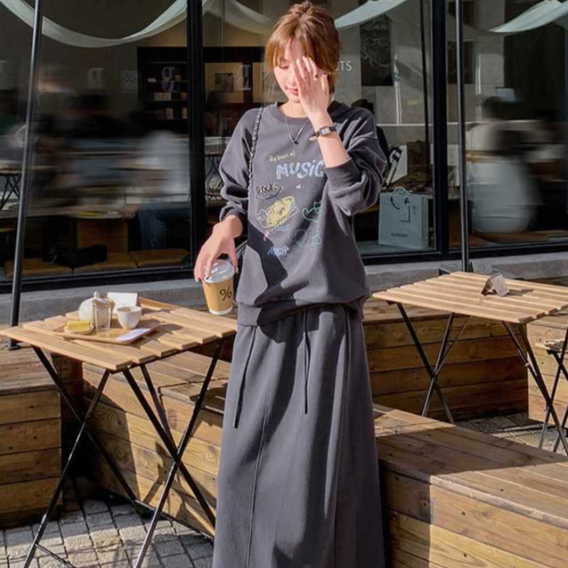 プリントトップス×バックスリットスカートスウェットセット