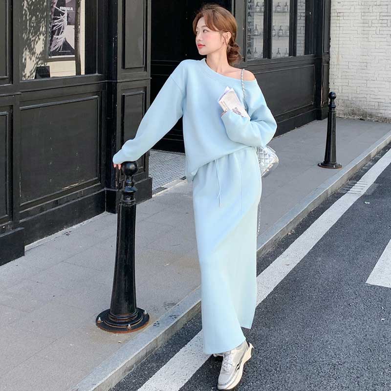 オフショルダースウェットセットアップ