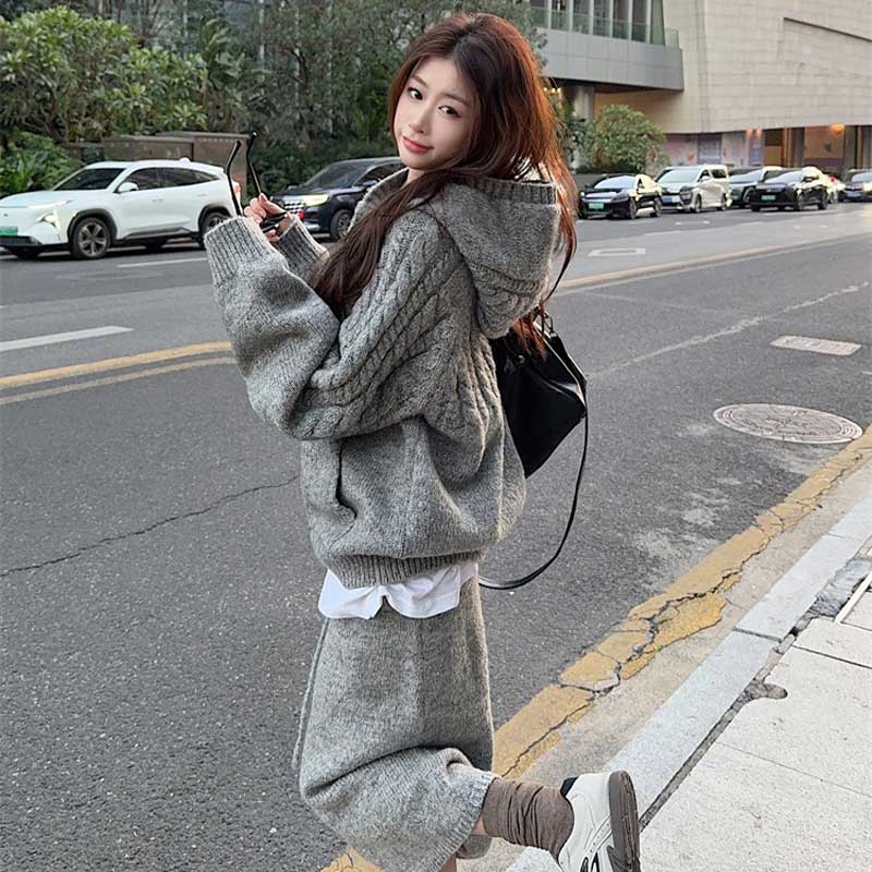 フード付きダッフルニット