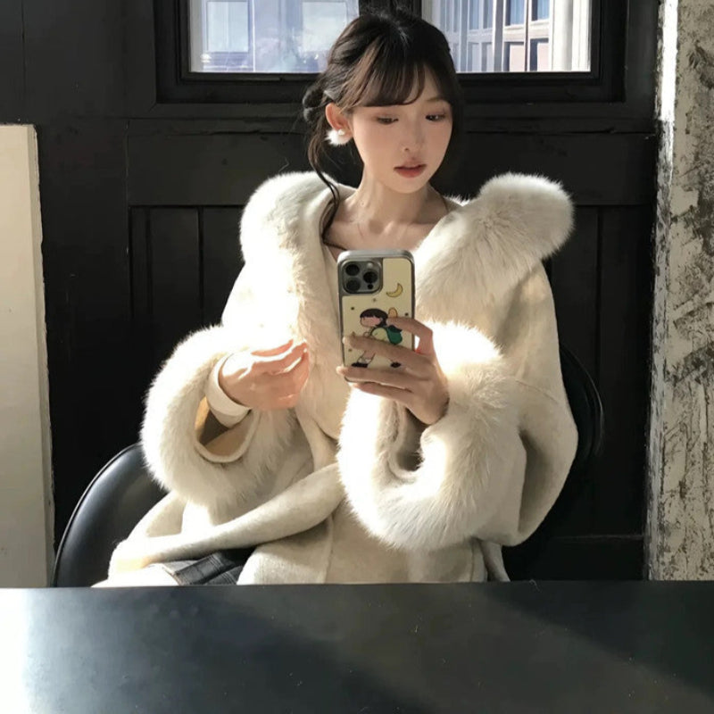 ボリュームファーショートコート（アイボリー）秋/冬/春