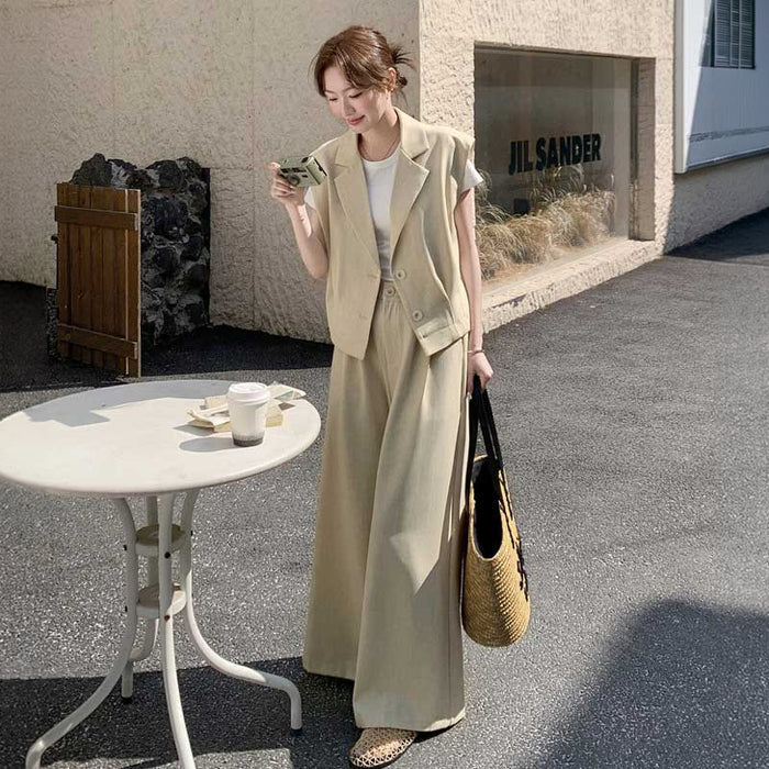 テーラードベスト×ワイドパンツ