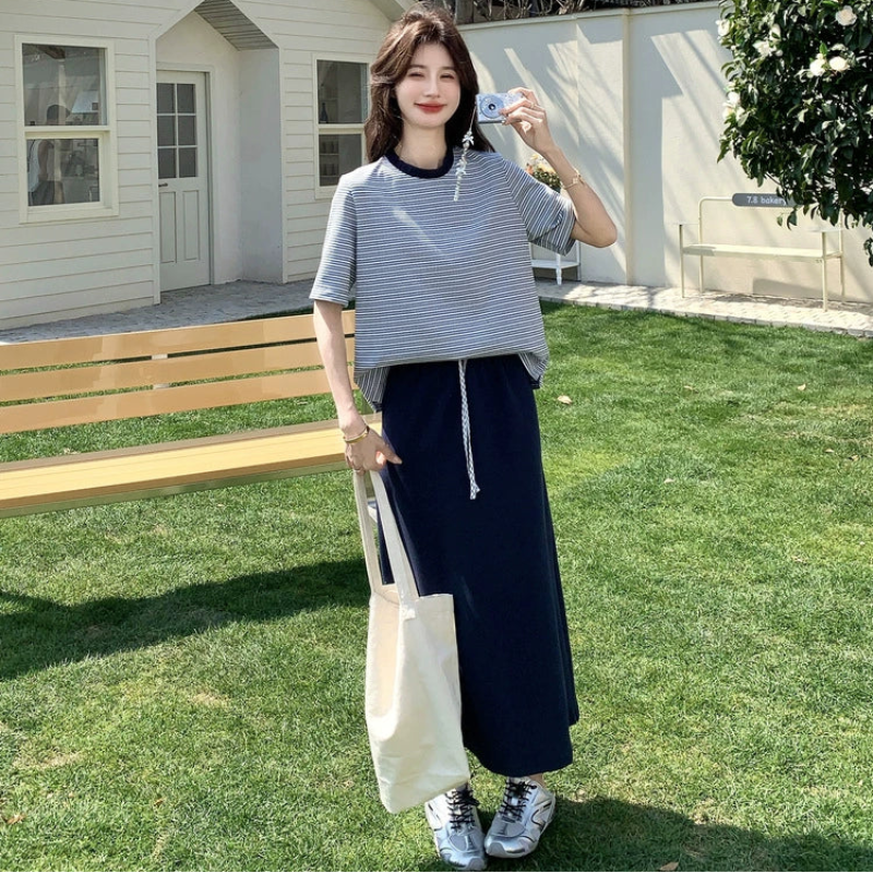 ストライプTシャツ×スウェットカートセットアップ