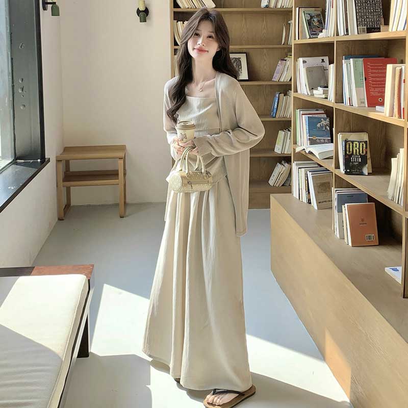 リラックスドレープセットアップ（ベージュ）春/夏 柔らかなベージュカラー