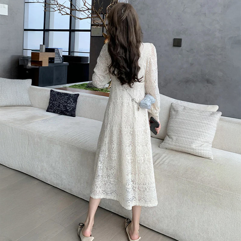 Aラインレース刺繍ワンピース