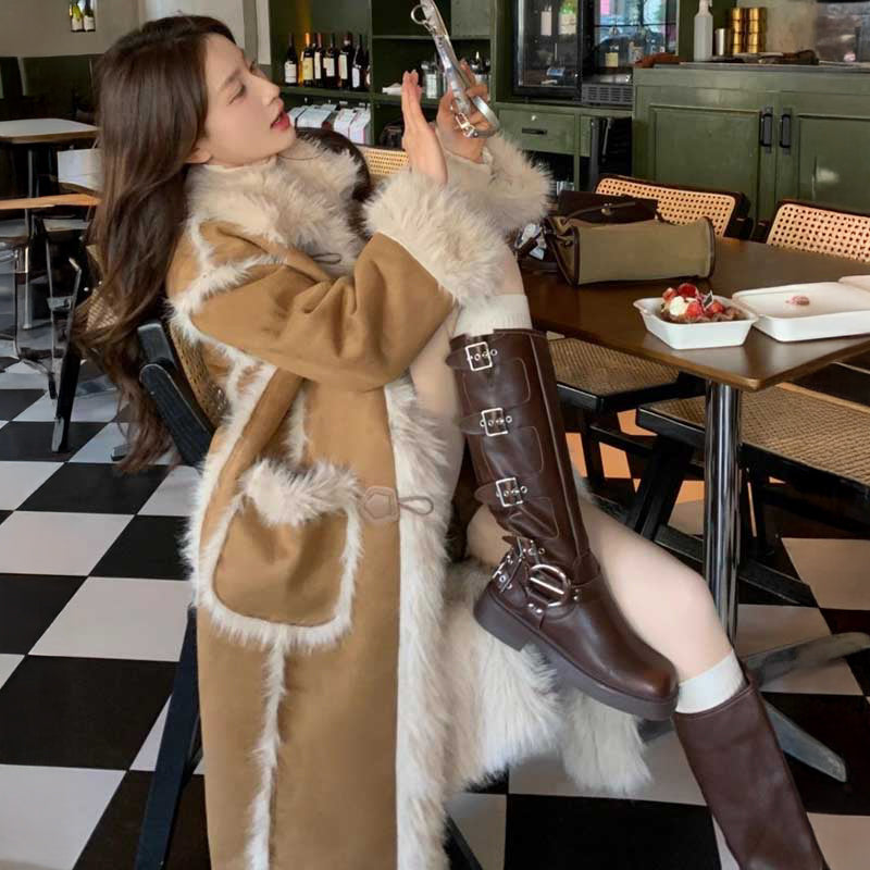 ファーパイピングムートンコート