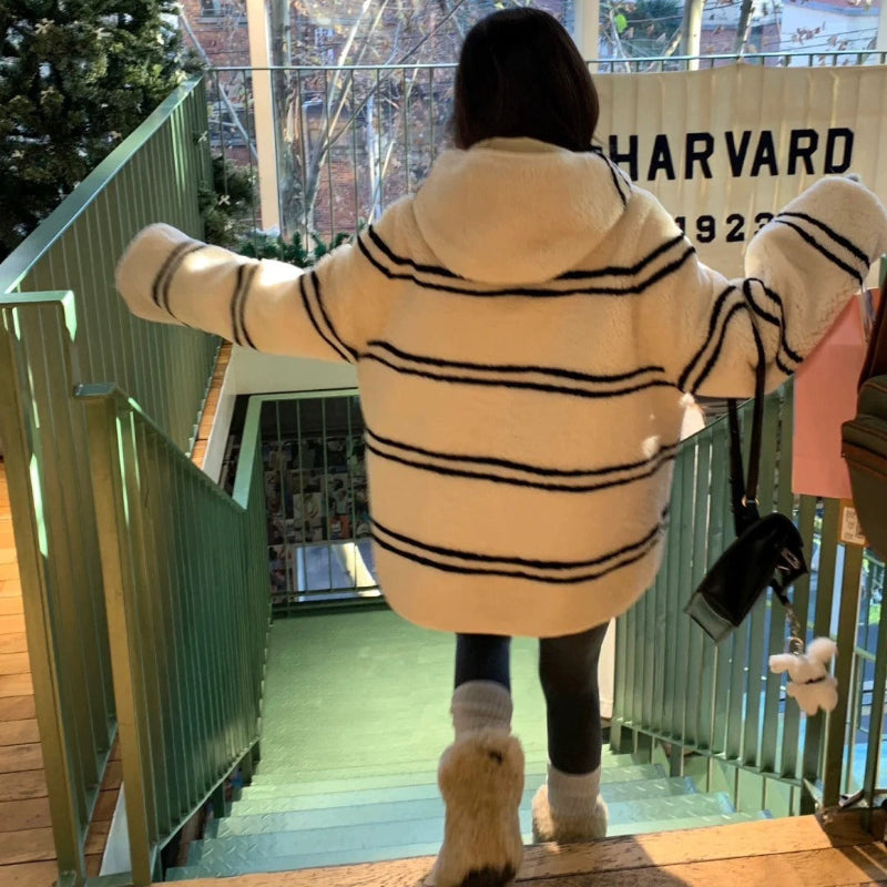 フード付きボーダーボアハーフコート