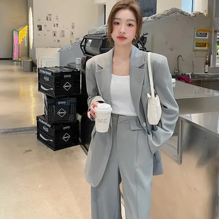 ソフトグレーワイドレッグパンツスーツ