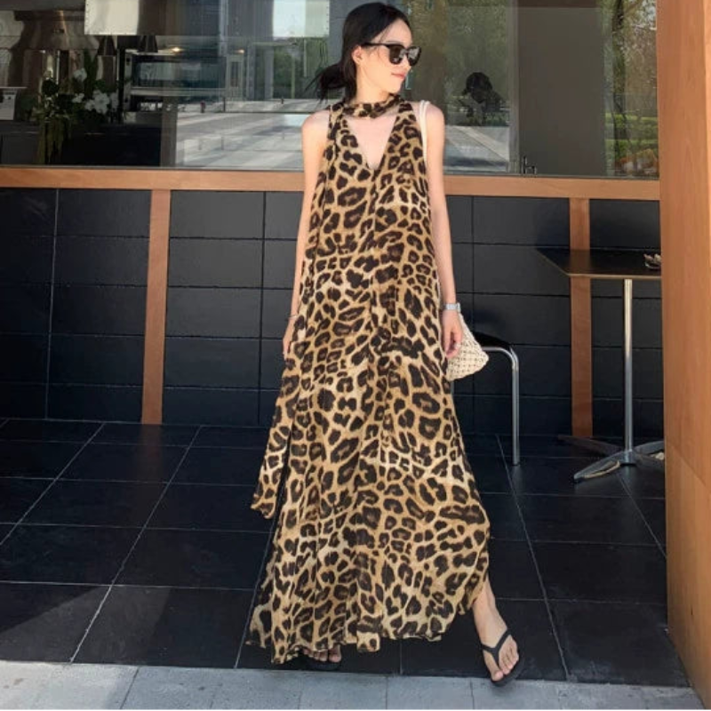 レオパードホルターネックワンピース