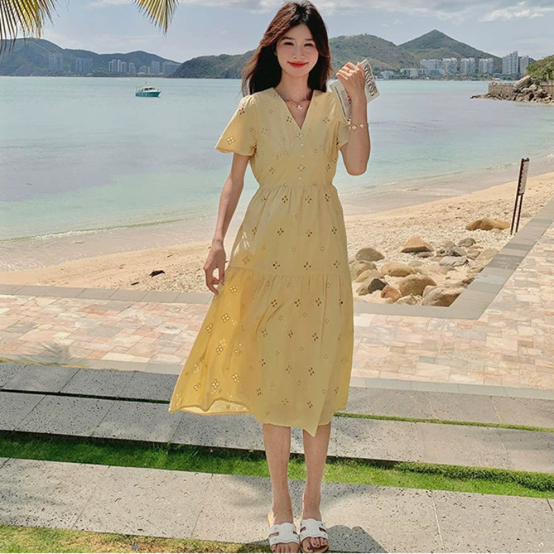 小花柄カットワークレースワンピース