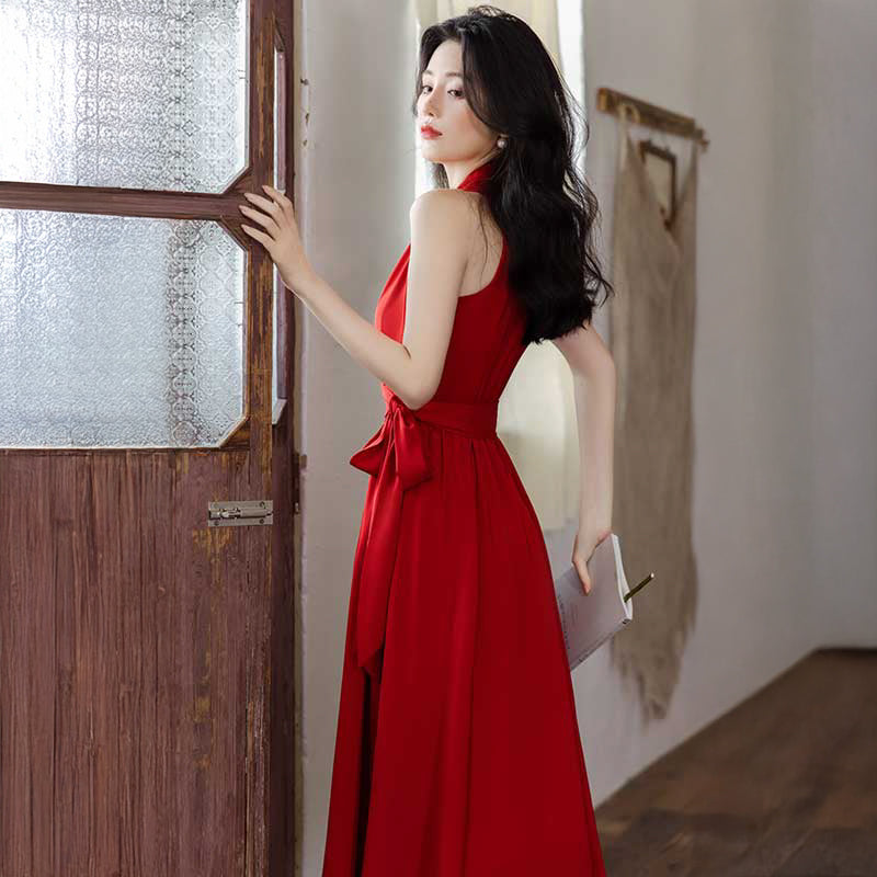 ホルターカシュクールワンピース