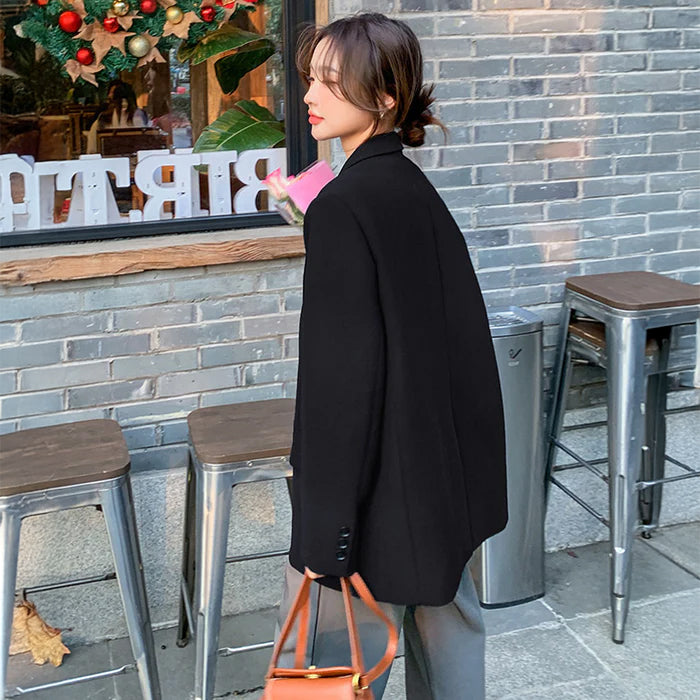 オーバーサイズブラックジャケット