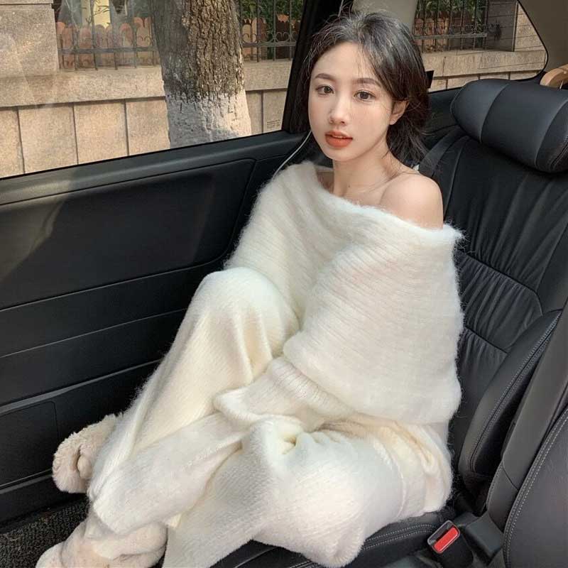 エアリーオフショルダーニット