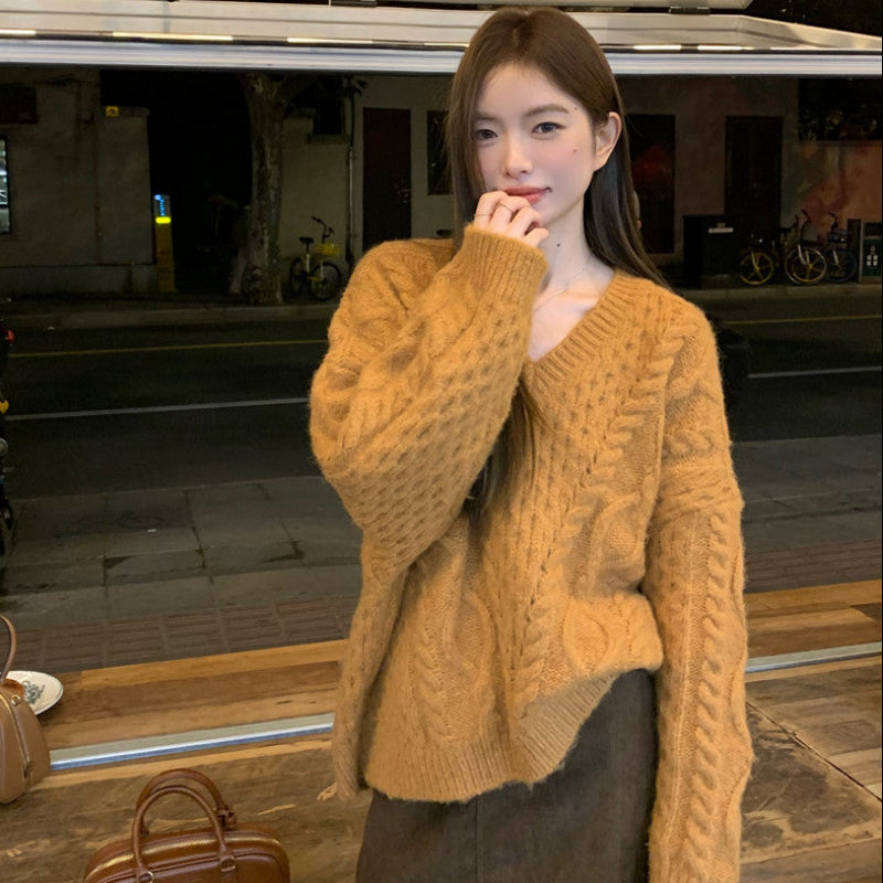 オーバーサイズVネックケーブルニット