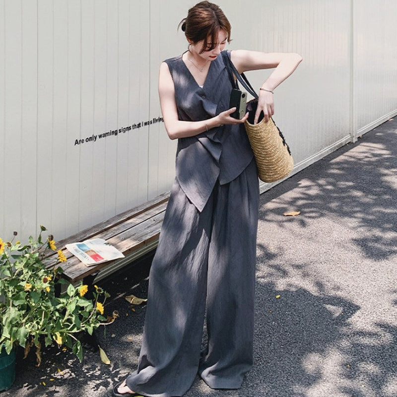 モードデザインノースリーブパンツスーツ