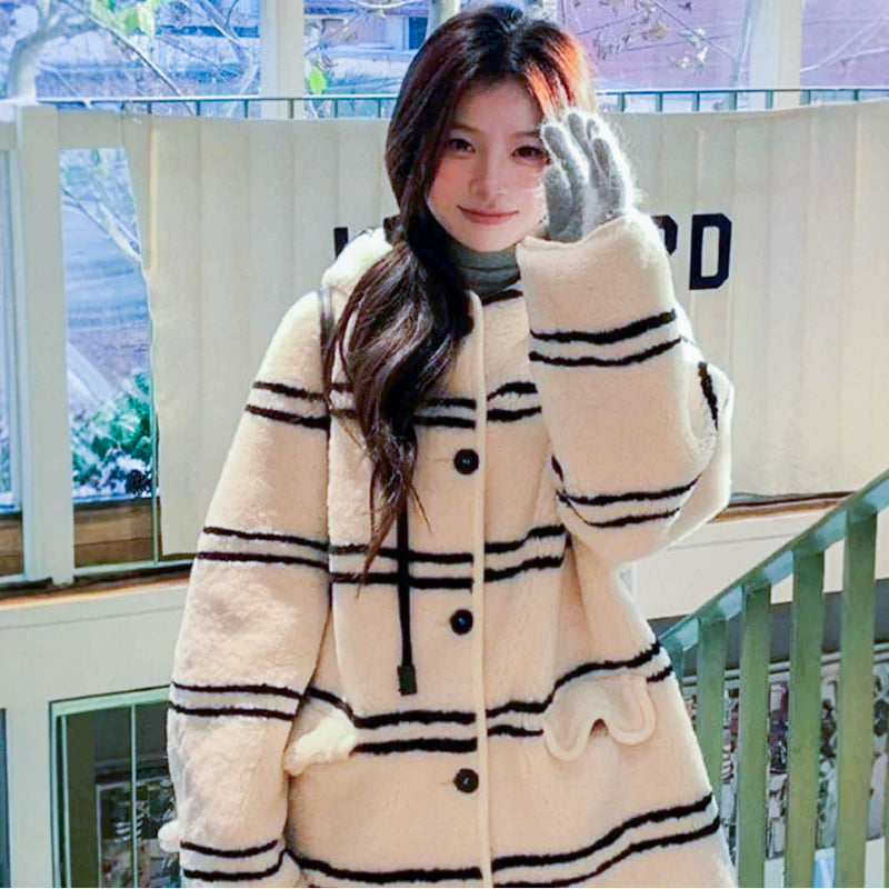 フード付きボーダーボアハーフコート