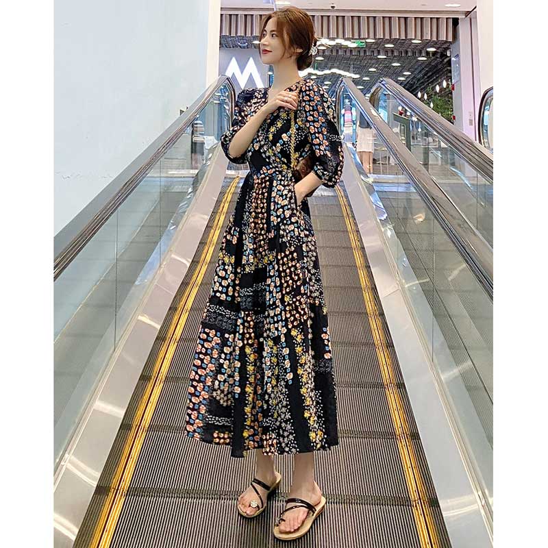 パッチワーク風 Vネック花柄ワンピース