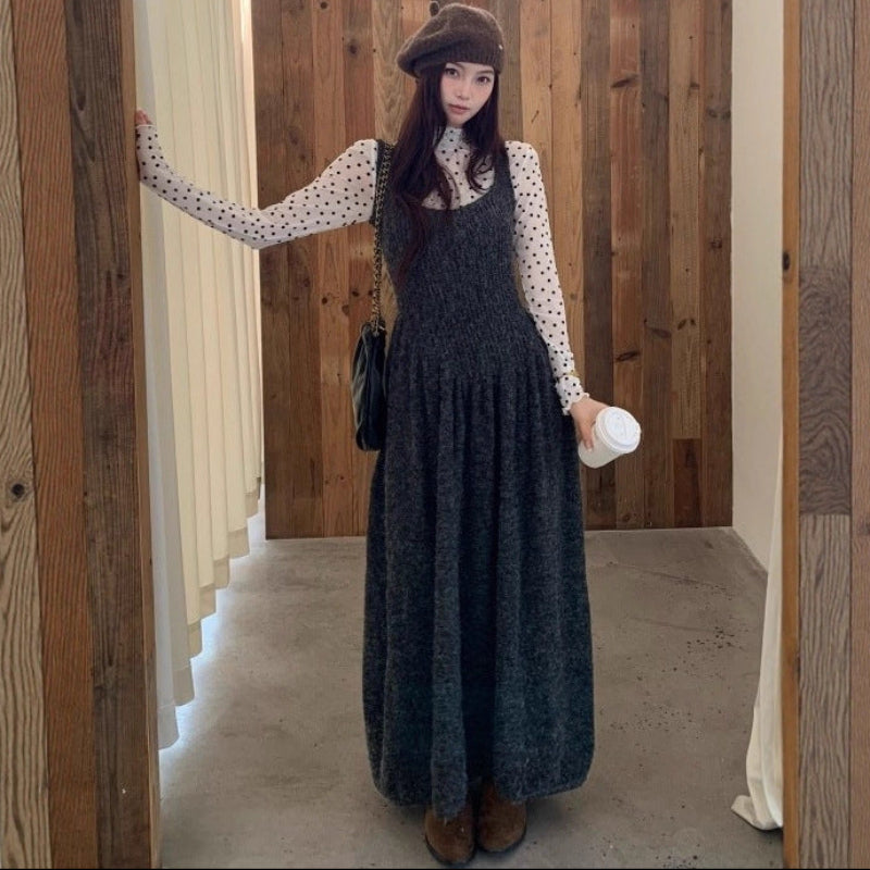 ハイネックカットソー×ニットワンピース