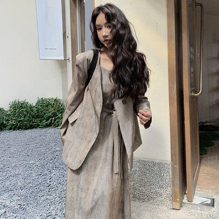 オーバーサイズジャケット×キャミソールワンピース