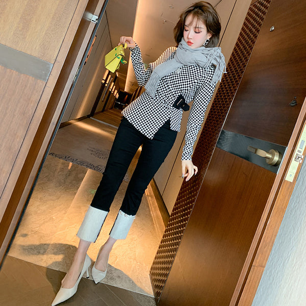サイドベルトアシメハイネックトップス(2colors)×デザインボタン付き裾ファーデニムパンツ【上下別売り可】
