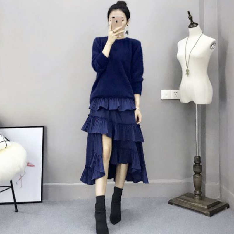 バックオープンフェザーニット×イレヘムティアードフリルキャミワンピース