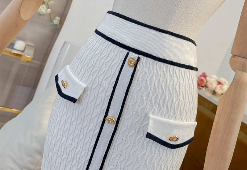 ポケット付きラインニットカーディガン×フロントボタンペンシルニットスカート(2colors)
