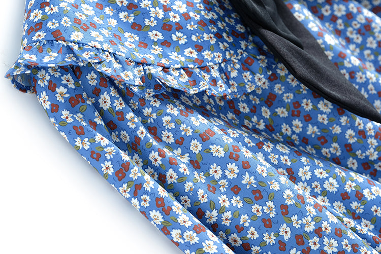 フリルニットカーディガン×ビッグカラー花柄裾フリルワンピース(2colors)